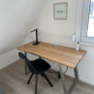 WG-Zimmer in Stuttgart mit Minibar & SmartTV