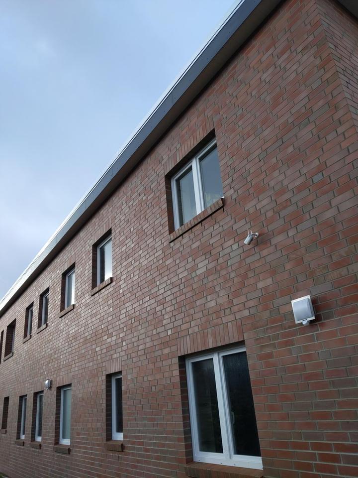 3-FH mit zwei Wohnungen zum Fertigstellen, weitere Bebauung möglich – Bild 3