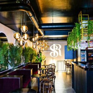 „Neu sanierte Bar-Lounge in Ludwigsburg – Mietkauf möglich – flexible Nutzung – Nachpächter gesucht“