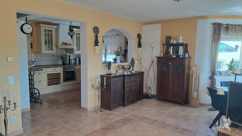 Doppelhaushälfte in toskanischem Flair mit Einliegerwohnung - direkt von Eigentümer – Bild 6