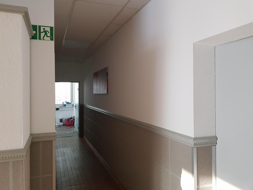 Flachdachhalle, Büros – Bild 10