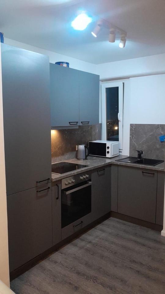 Helle Stadtwohnung mit Balkon – für WG vermietet / nachhaltige Kapitalanlage – Bild 2