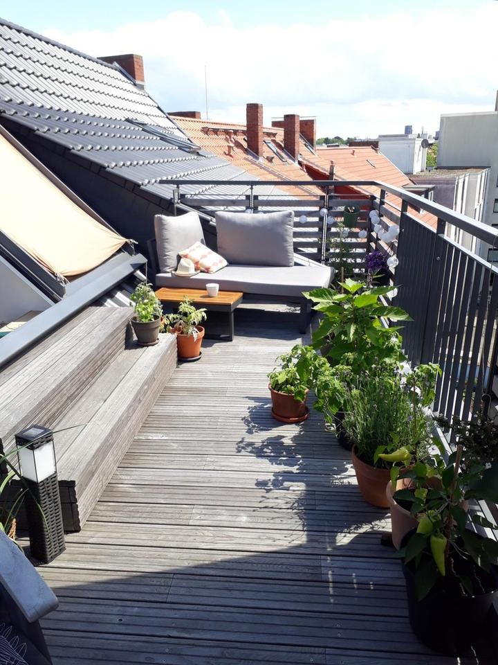 28.03 Besichtigung - Helle Maisonettewohnung mit Dachterrasse in der Innenstadt – Bild 3