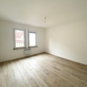 Kernsanierte 2-Zi-Wohnung mit Küche, Badezimmer und separatem WC in Stuttgart Süd