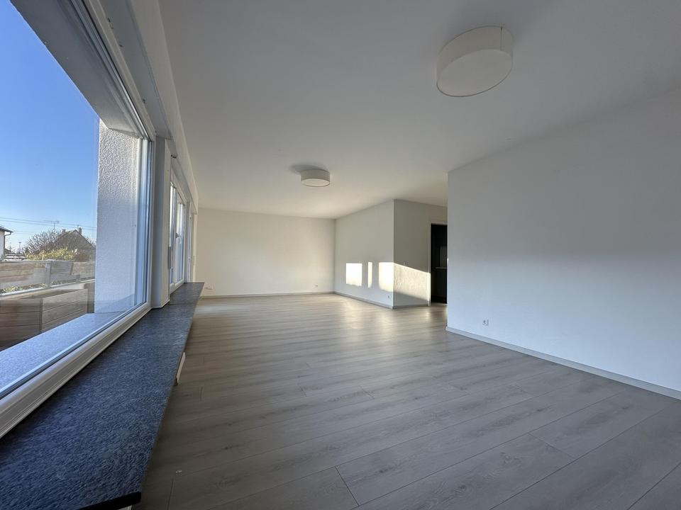 RESERVIERT - Helle 4½-Zimmer-Wohnung (ca. 101 m²) mit Terrasse + Garage *PROVISIONSFREI*