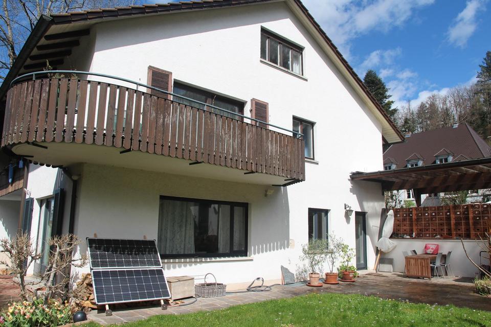Besonderes 2-Fam.-Haus in begehrter Lage, natur- und stadtnah, provisionsfrei