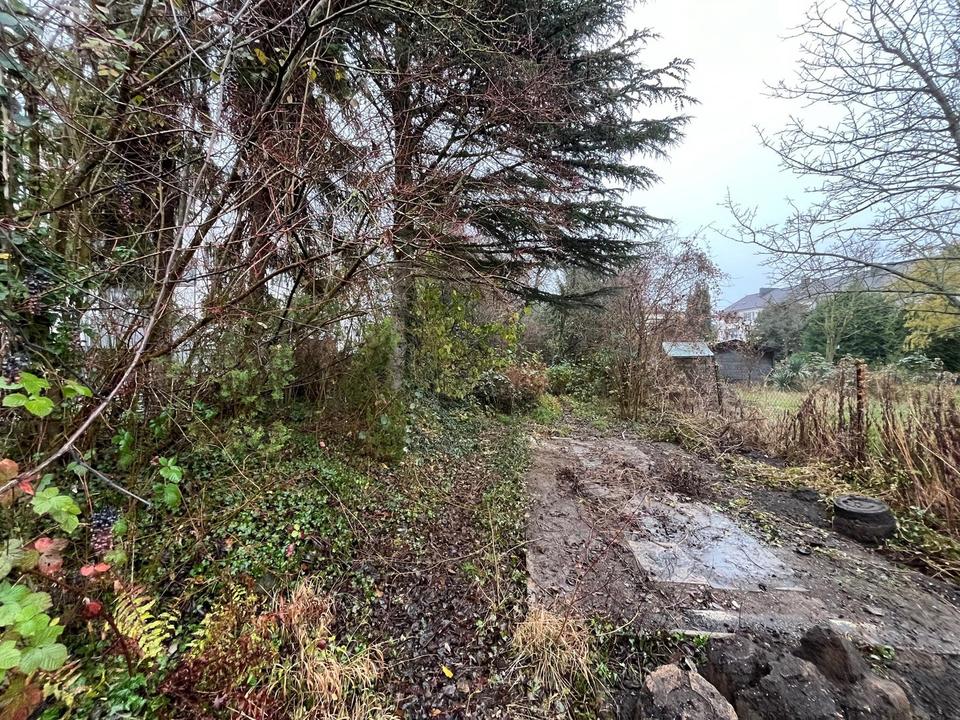 *PREISSENKUNG - PROVISIONSFREI* Sanierungsobjekt auf 776 m² Grundstück - oder Neubau nach Wunsch – Bild 20