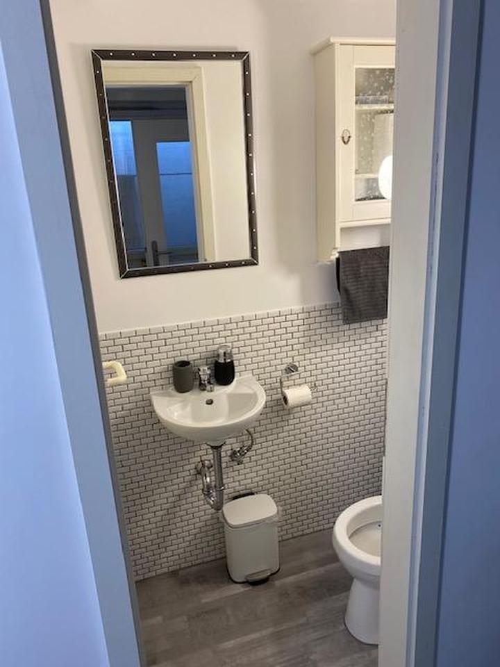 Ihr Traum vom eigenen Café! Wohnhaus mit laufendem Café, Nebengebäude, großem Innenhof – Bild 9