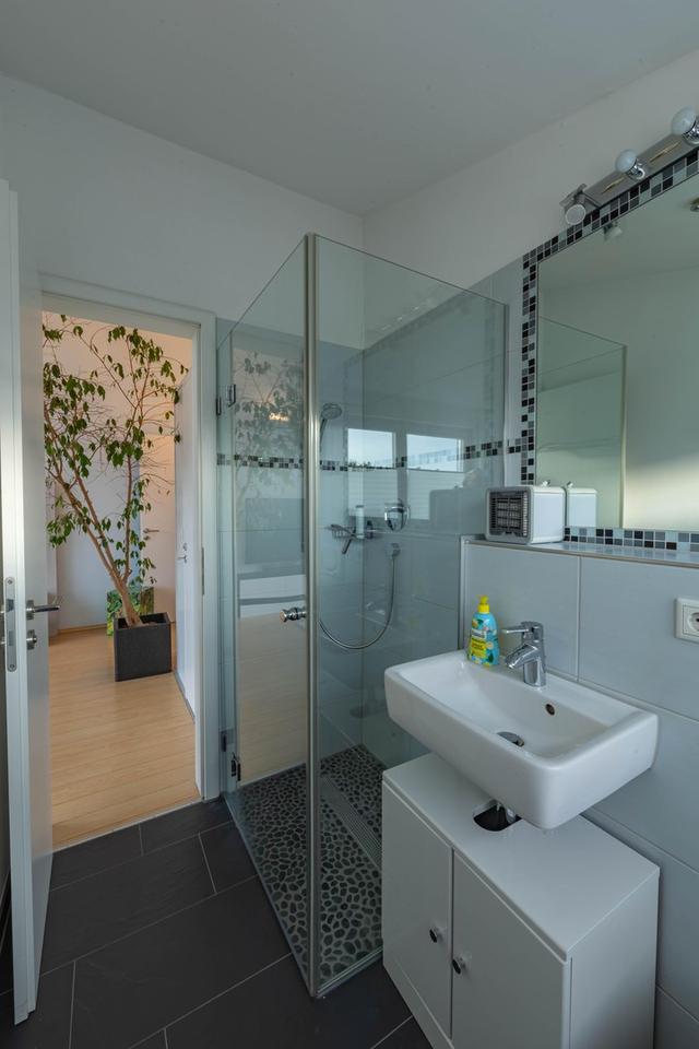 Wunderschöne Doppelhaushälfte mit Südgarten – Bild 16