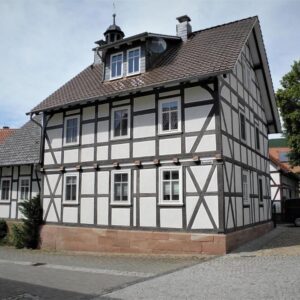 Top saniertes Einfamilienhaus in Lindewerra – 214 m², gedämmt, neue Wärmepumpe