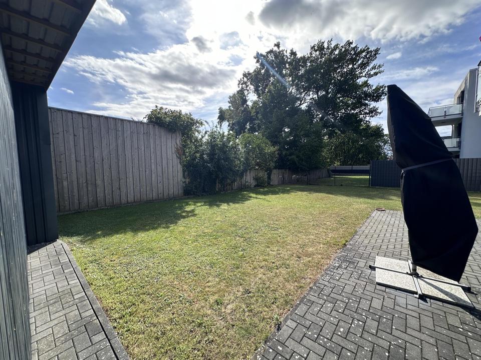 *Neuwertig & Zentral*: Geräumige 4-Zi.-Wohnung mit Garten im EG – Bild 23