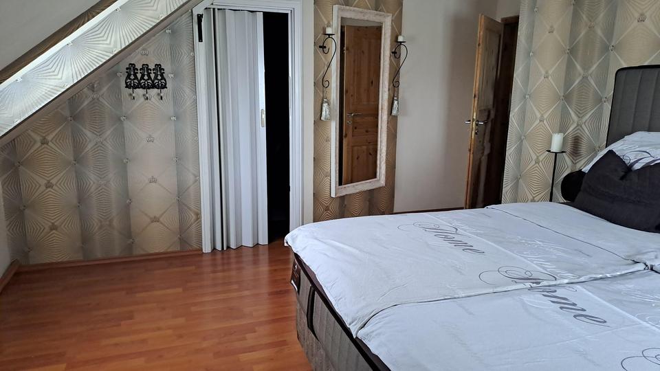 Doppelhaushälfte in toskanischem Flair mit Einliegerwohnung - direkt von Eigentümer – Bild 10