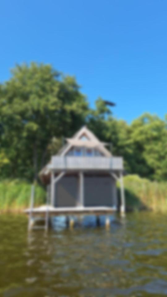 Bootshaus/ Wochenendhaus/Wassergrundstück