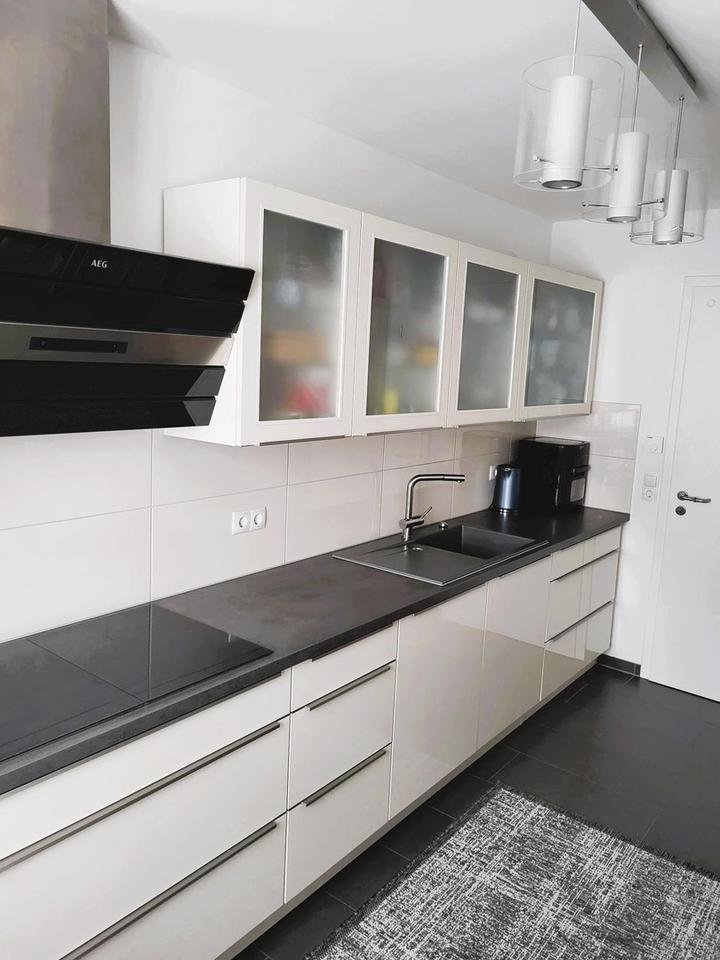 *Reserviert*Moderne 4,5‑Zimmer‑Wohnung (ca.115 m²) mit Balkon, Burgblick und Garagenstellplatz – Bild 4