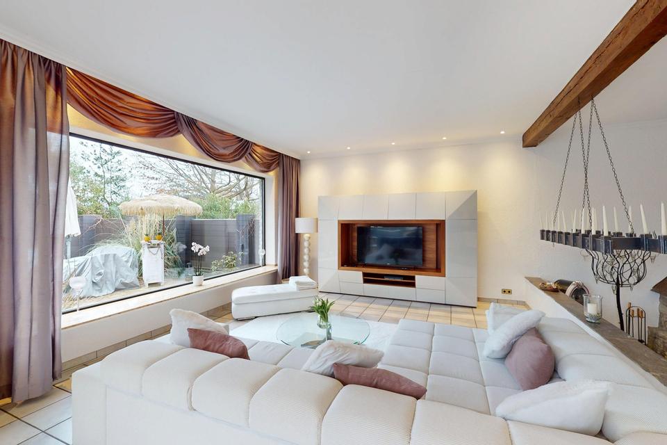 Bungalow mit Einliegerwohnung und flexibler Nutzung – Bild 3