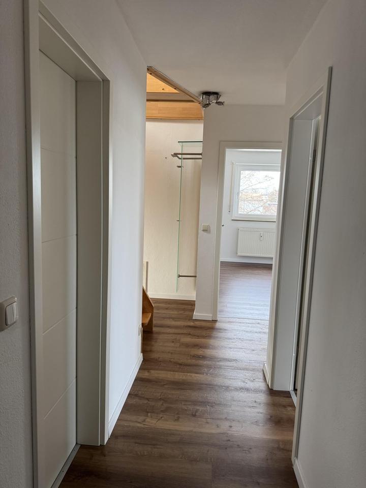 3 Zimmer Maisonette Wohnung 74qm + 24qm offener Galerie 2 Balkonen, TG & Stellplatz – Bild 9