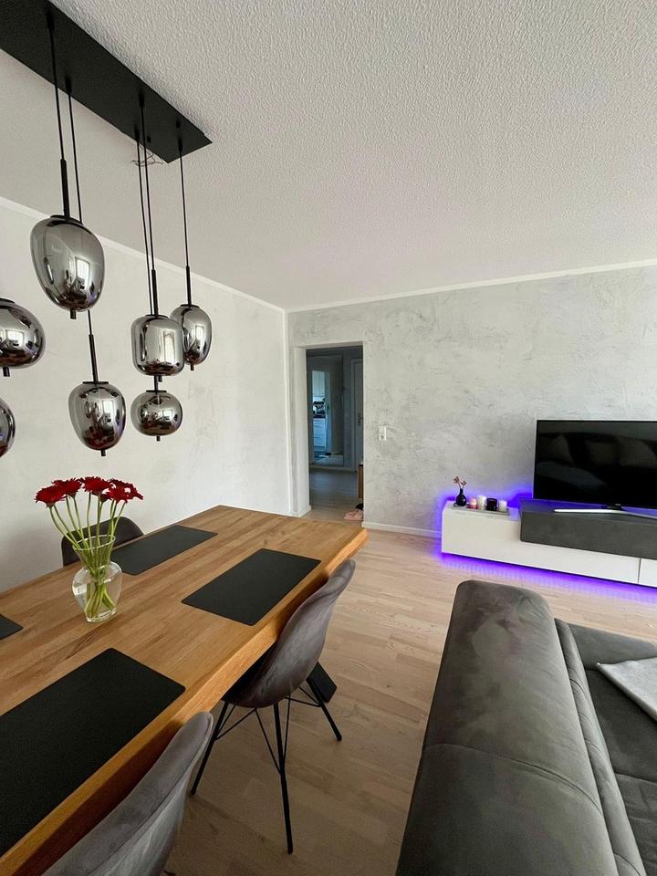 Bezugsfertige 3-Zi.-Wohnung in Gomaringen, top renoviert, Balkon, TG & Aufzug