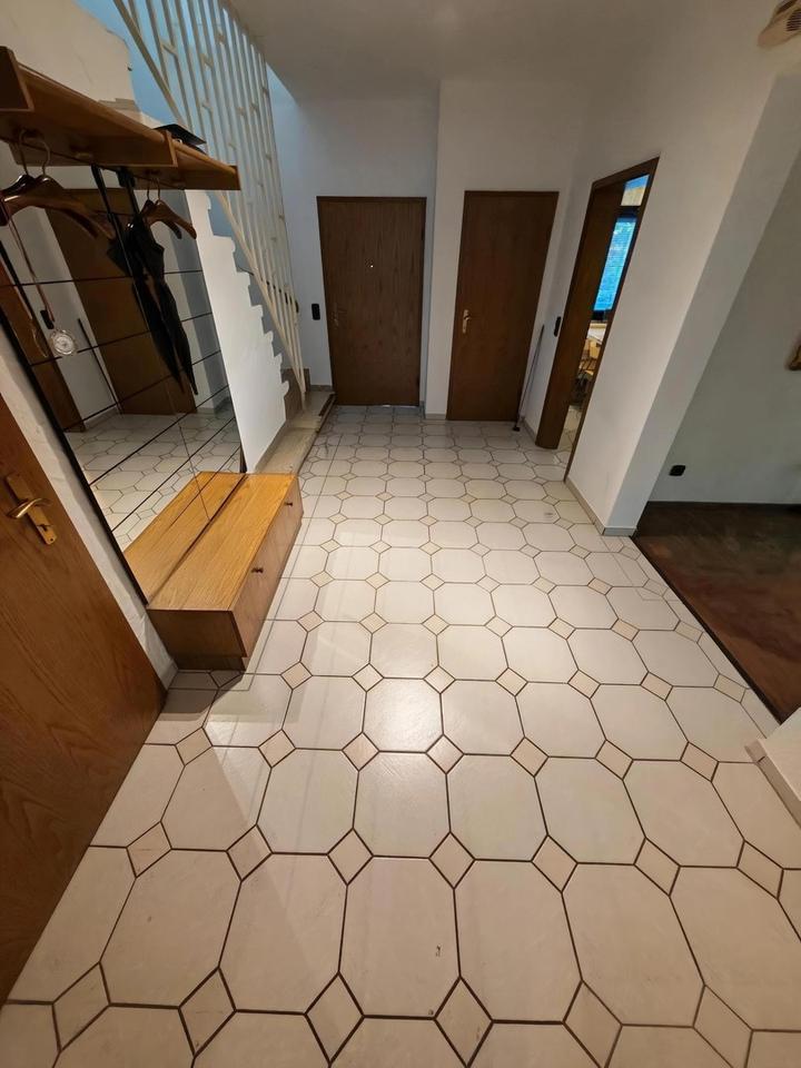 Ohne Käuferprovision: Raumwunder mit Einliegerwohnung & Doppelgarage – Bild 33