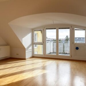 3 Zimmer Dachgeschosswohnung mit Sonnenterrasse