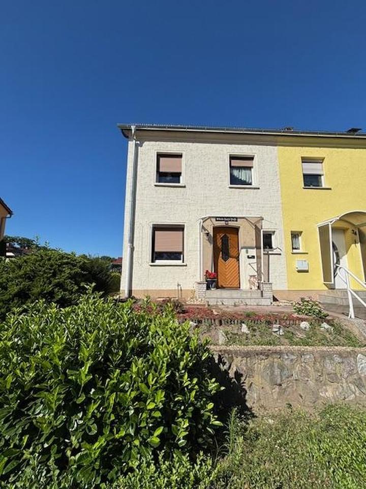 Reihenendhaus, unterkellert mit Nebengelass und Garten – Bild 3