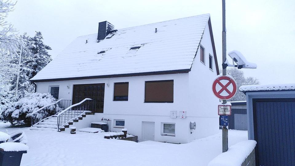 Charmantes Einfamilienhaus, 2 Wohneinheiten mit großem Garten in ruhiger Wohnlage