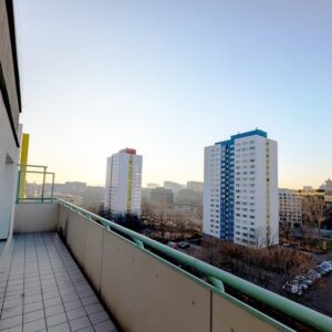 4-Zimmer-Wohnung mit Penthouse-Gefühl in Berlin-Mitte – renoviert - provisionsfrei