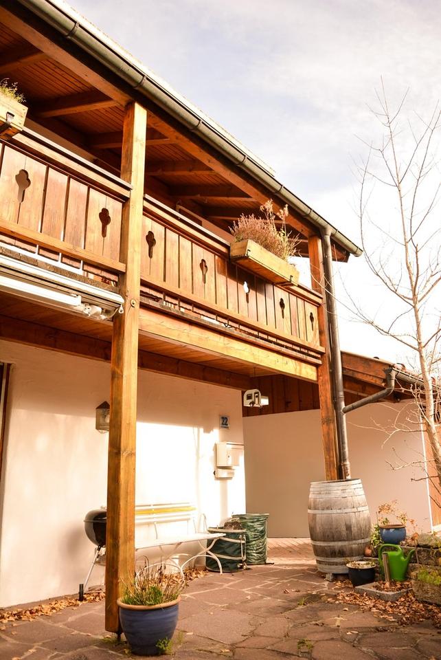 Doppelhaushälfte mit Garage, Carport und PV-Anlage in ruhiger Lage von Königsdorf – Bild 3