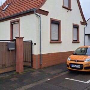 Freistehendes Haus mit großen Grundstück in Jockgrim