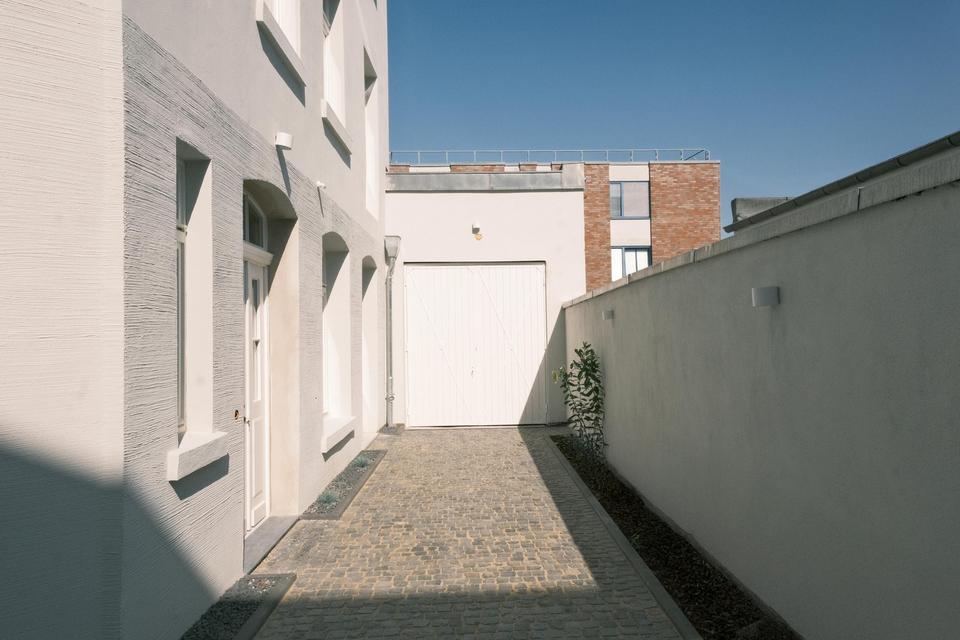 5-Zimmer-Wohnung mit Einfamilienhauscharakter in kernsaniertem Denkmalobjekt – Bild 6