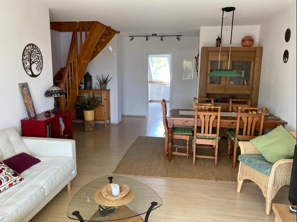 Traumhafte Wohnung mit sonnigem Balkon und Top-Lage in Forchheim-Burk – Bild 3