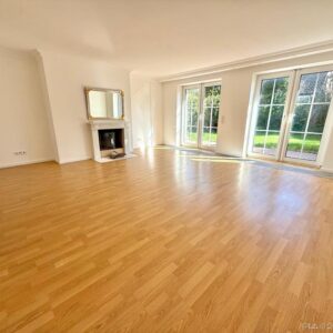 **Lichtdurchflutetes Familiendomizil in begehrter Lage von Kaiserswerth**PROVISIONSFREI-VON PRIVAT**