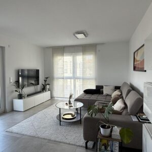 Das Dreispitz - 2-Zimmer Wohnung mit moderner Ausstattung, Einbauküche und Stellplatz