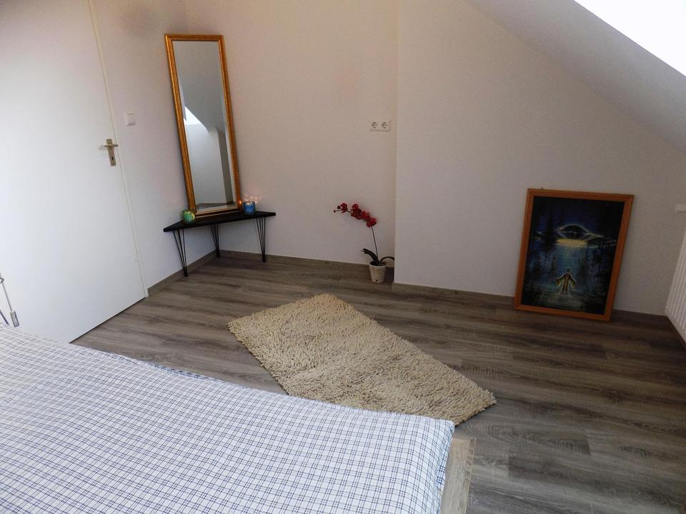helle moderne 4-Zimmer-DG-Wohnung mit Balkon zentral in Bad Kissingen – Bild 19