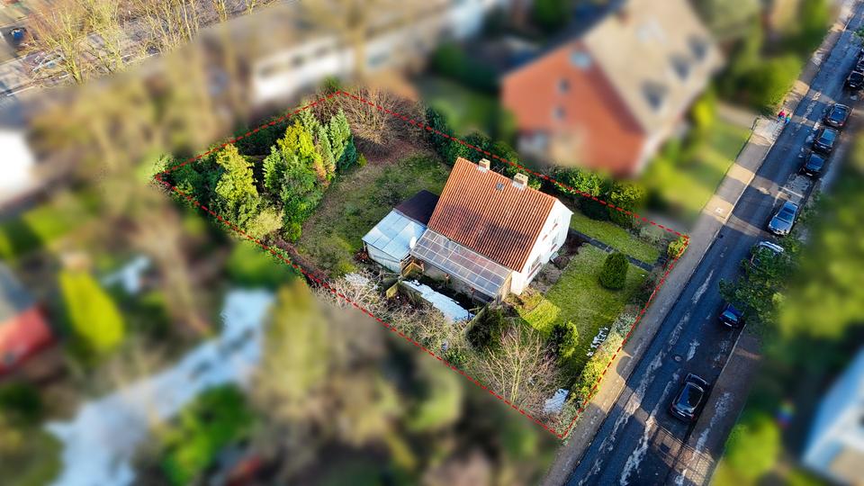 Großzügiges Baugrundstück mit Entwicklungspotenzial in Sülldorf