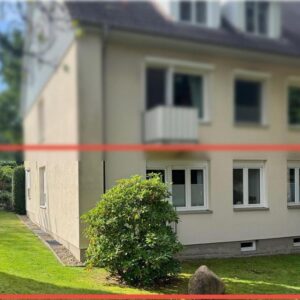 Einzigartige 4-Zimmer-Wohnung mit Garten, Terrasse, Garage und Keller
