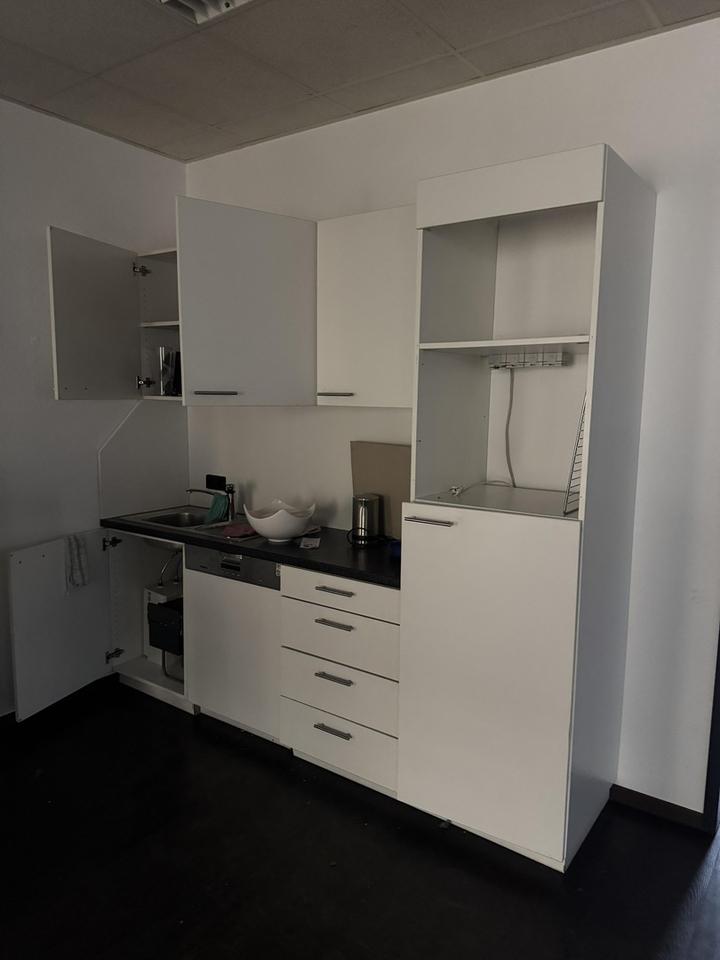 Lagerhalle ca. 1000qm mit Büro ca. 150qm – Bild 12