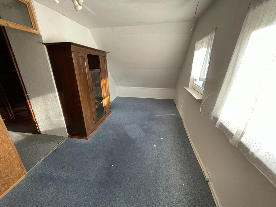 Großzügiges Baugrundstück mit Entwicklungspotenzial in Sülldorf – Bild 5