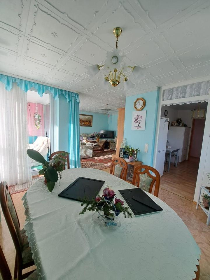 Helle 3,5 Zimmer Wohnung mit Balkon und Garage in Schwäbisch Gmünd