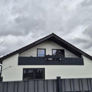 Geräumige 3 Zimmer Dachgeschoßwohnung saniert mit Balkon