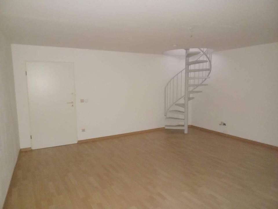 Helle,ruhige und vielseitige 2ZKB+1 Zimmer Souterrain, gesamt 77qm, Garten, Tiefgarage – Bild 10