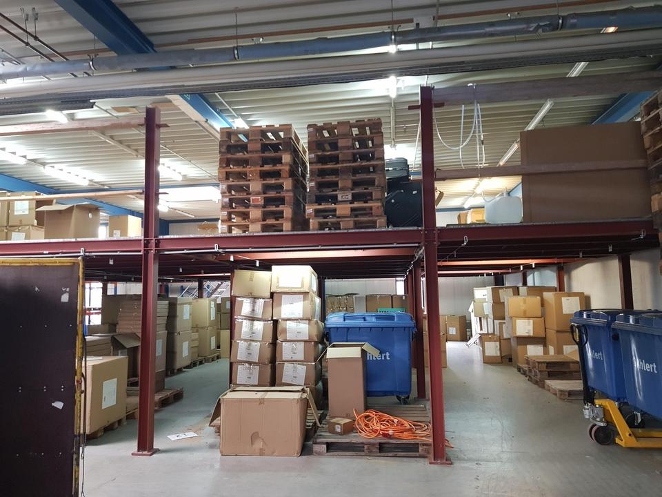 Flachdachhalle, Büros – Bild 9