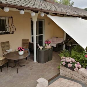 Sonnige 5-Zimmer-Wohnung mit Wallbox fürs E-Auto und großer Einbauküche