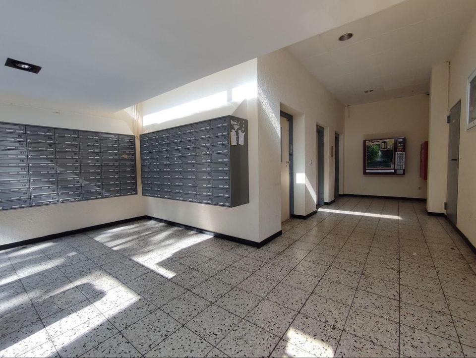 Hell, möbliert und mitten im Geschehen – Bild 6