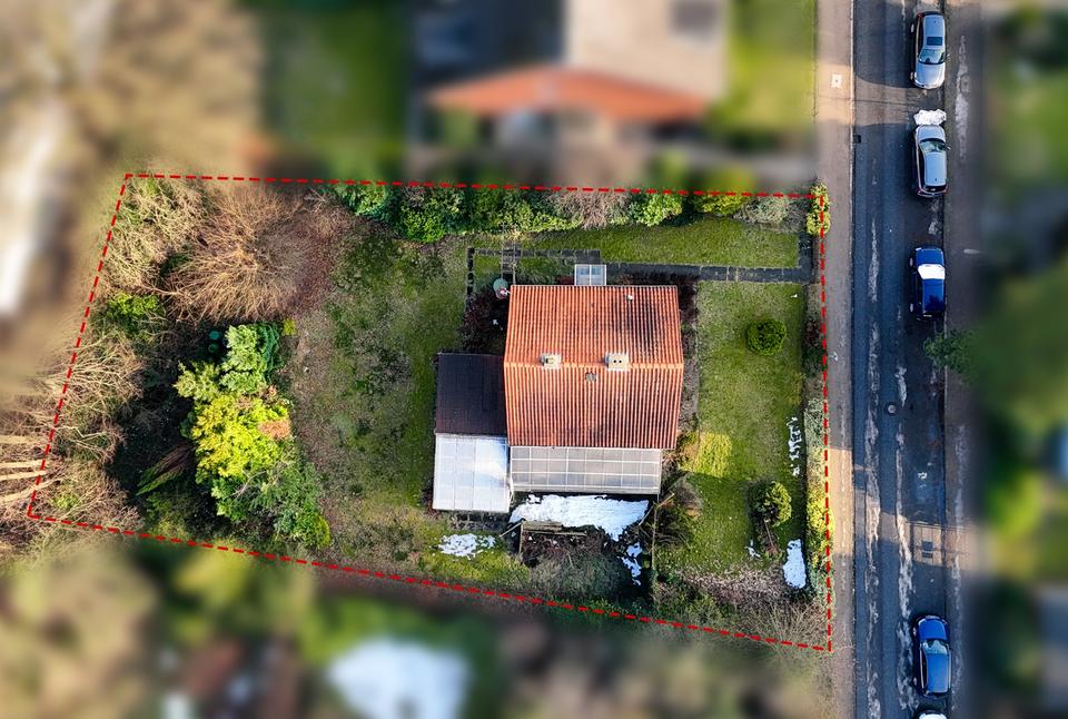 Großzügiges Baugrundstück mit Entwicklungspotenzial in Sülldorf – Bild 2