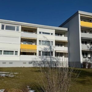 Top 3-Zi.-Whg. im EG mit Balkon und Stellplatz