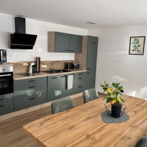 TOP sanierte ETW in Miesenbach am Seewoog