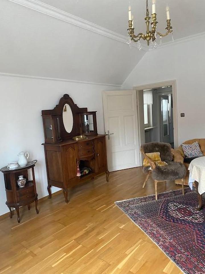 Ihr Traum vom eigenen Café! Wohnhaus mit laufendem Café, Nebengebäude, großem Innenhof – Bild 8