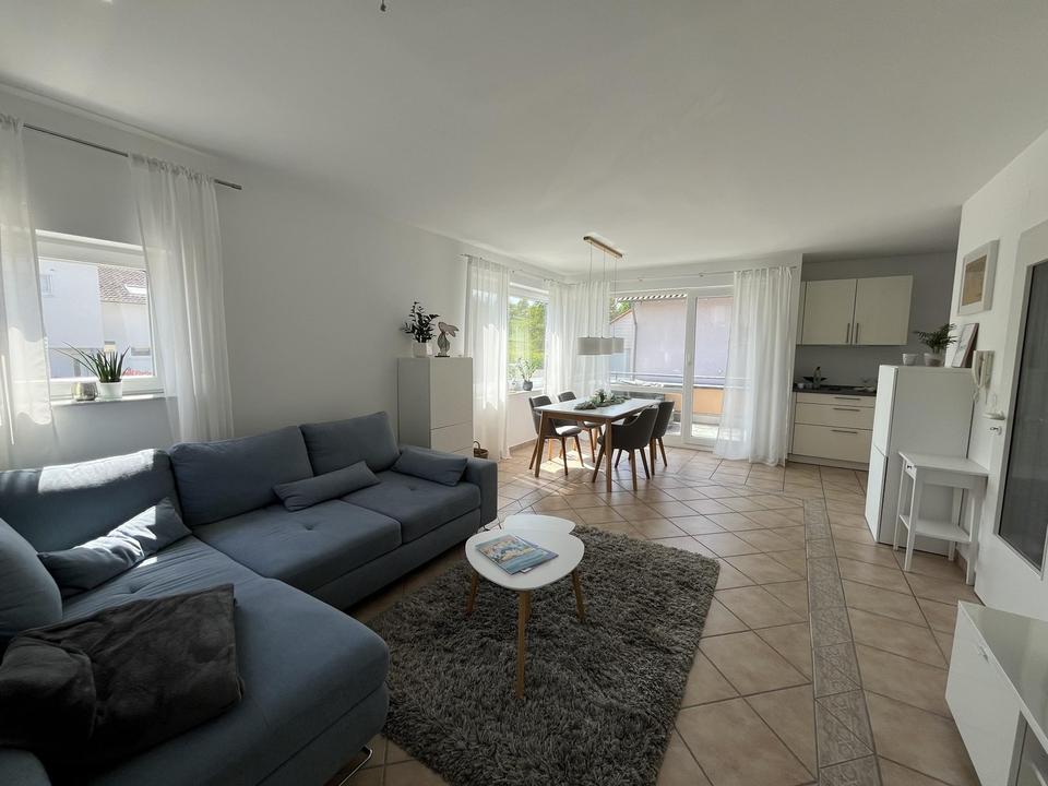 Stilvolle Maisonette-Wohnung mit Panorama-Flair – Wohnen auf zwei Ebenen – Bild 5