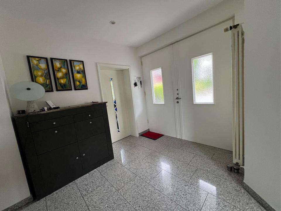 Großzügiges Einfamilienhaus in bevorzugter Wohnlage. Provisionsfrei – Bild 6