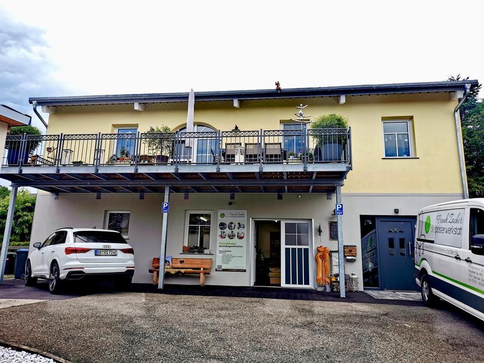 Stilvolles Landhaus mit vielseitig nutzbarer Werkstatt